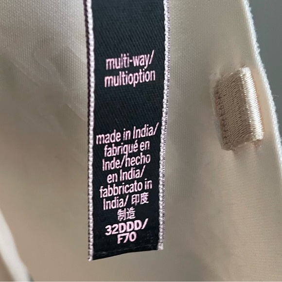 Victoria's Secret Very sexy multi-way nude bra 32DDD - Picture 8 of 9